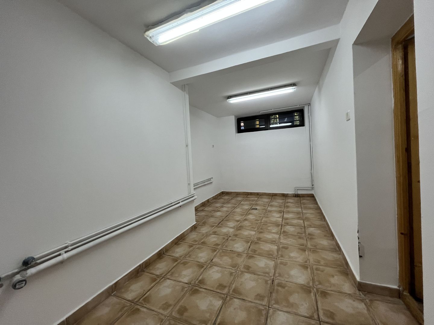 OTOPENI | Chirie Casa 13 Camere pretabil Notariat Cabinet Avocat - Poză 17