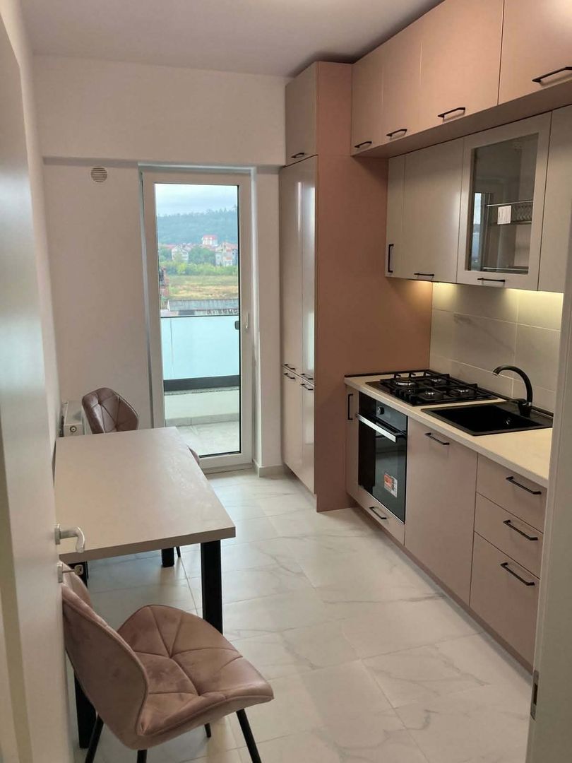 Apartament 1 cameră dec 42 mp + loc parcare Unirea Towers 400 euro - Poză 5
