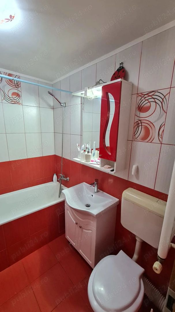 Apartament 2 camere de închiriat Apărătorii Patriei - Poză 4