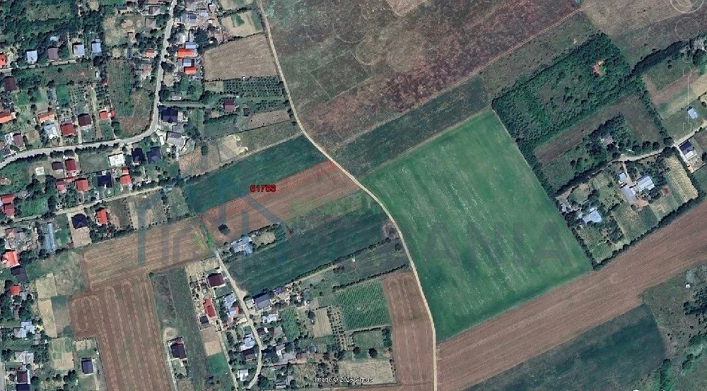 Teren intravilan 1300 mp, Ciurea – acces rutier facil, utilități apropiate - Poză 1