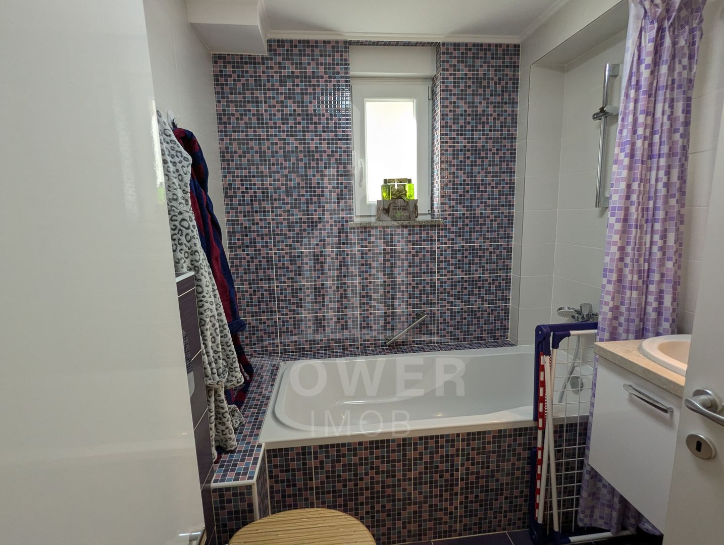 Apartament cu 2 camere - demisol | Dumbrava , Hilton - Poză 3