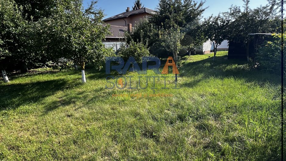Casă 2015 - 4 dormitoare, 2 băi, 2 bucătării - Poză 18