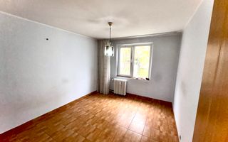 Apartament spațios 3 camere | Etaj 1/8 | Bloc reabilitat - Poză 1