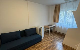 Vânzare garsonieră – zona Tractorul, Coresi Mall - Poză 1