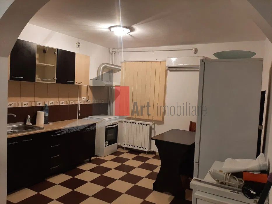 Inchiriere 2 Camere Vitan Mall - Poză 2