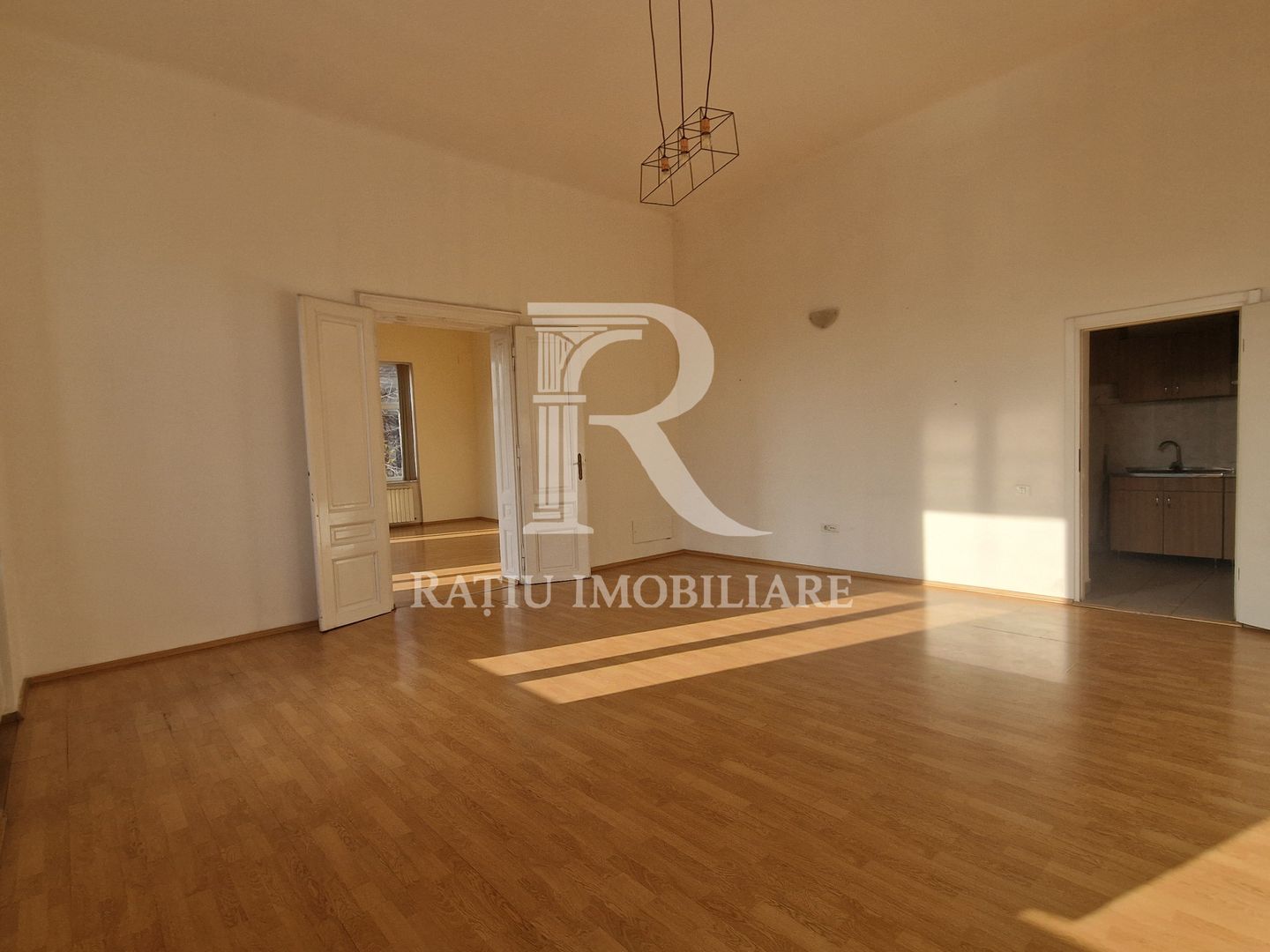 Apartament cu 2 camere | 99 mp utili | Facultatea de medicina | Oradea. - Poză 2