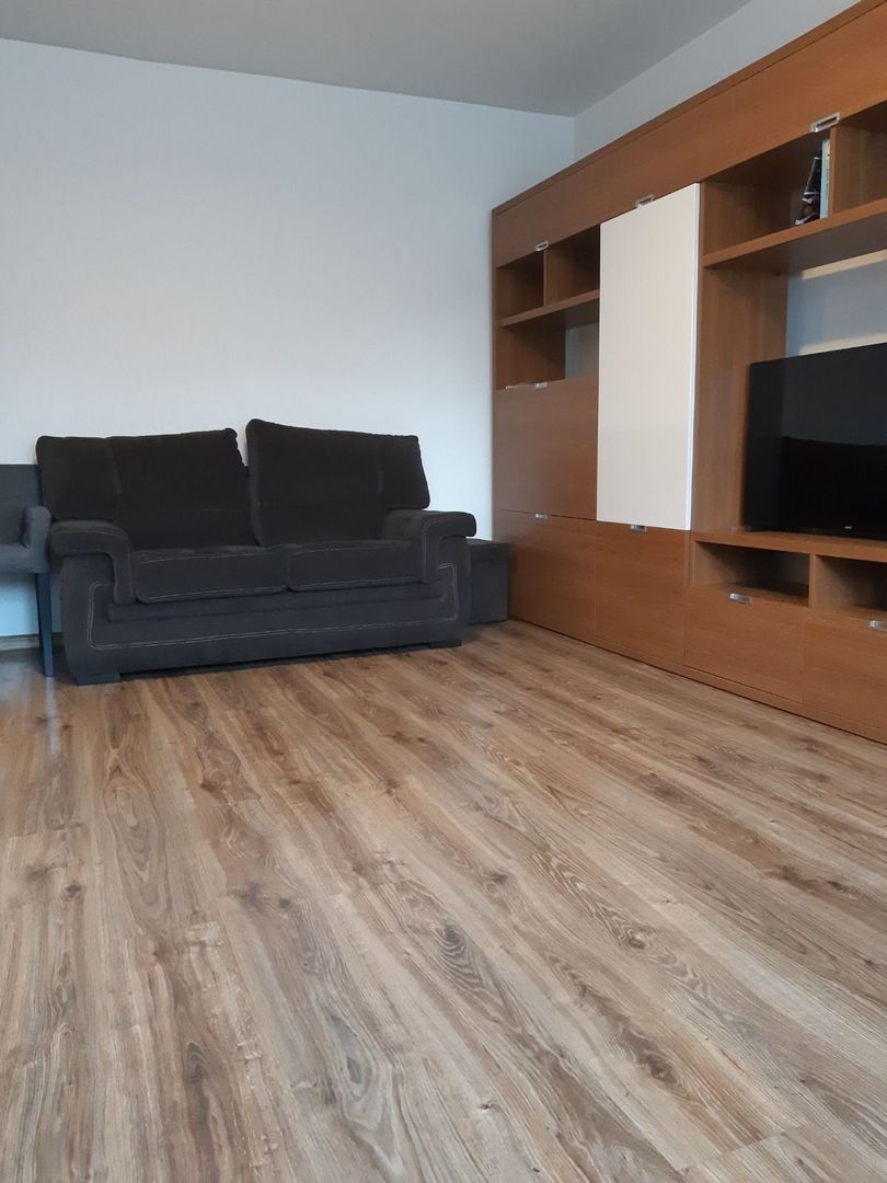 AP. 2 CAMERE - EROII REVOLUTIEI, MASINA SE SPALAT VASE, METROU - Poză 2