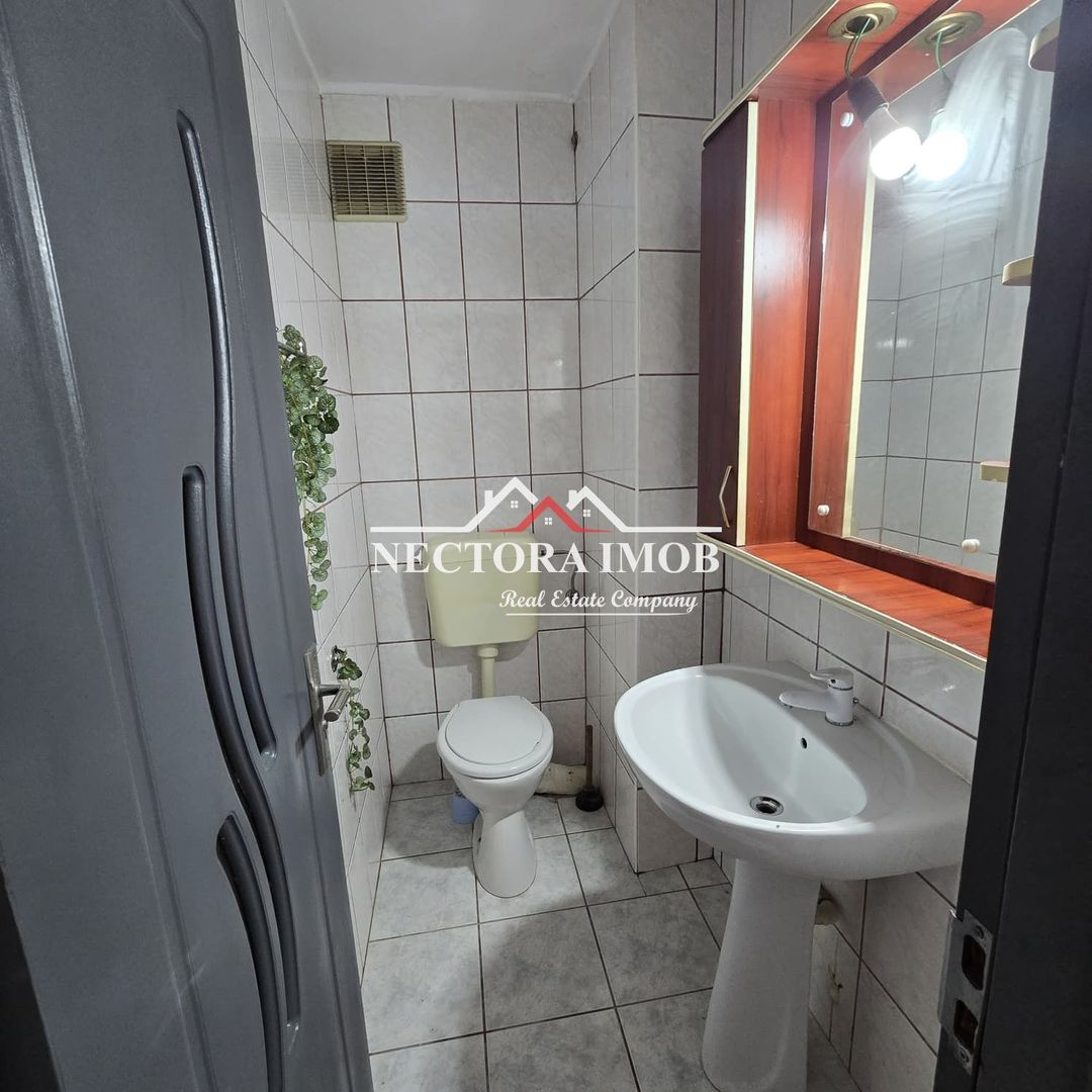 NECTORA IMOB-Apartament 3 camere, 2 bai, 3 balcoane, Zona Velenta,65mp - Poză 12