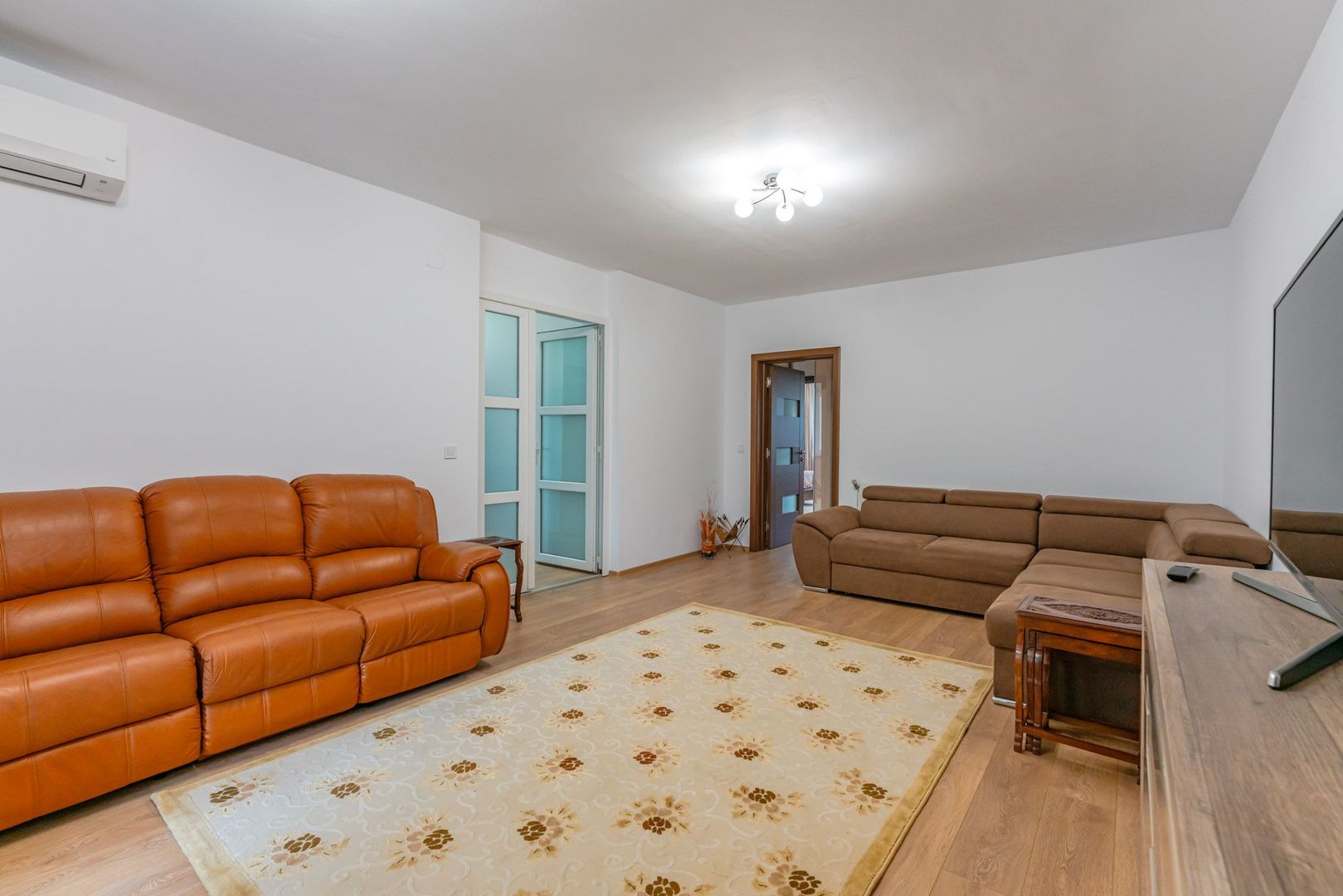 Apartament 2 Camere Răcădău | 75 mp | 2 Băi | Beci Subsol | Etaj 2/4 - Poză 2