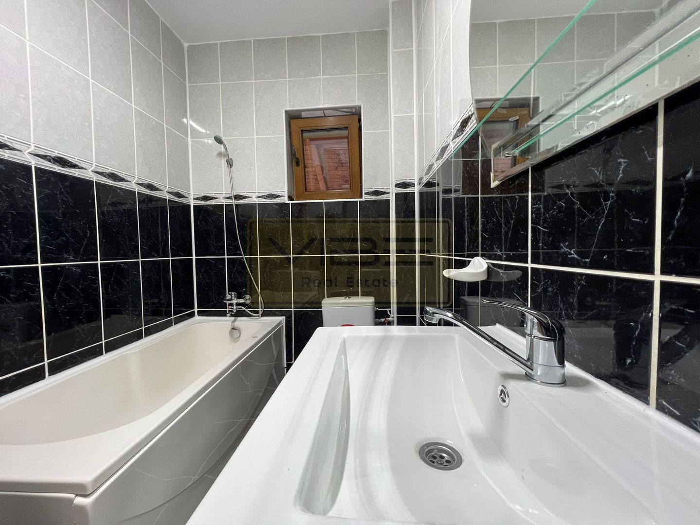 Apartament 1 camera +parcare si gradina Galata Belvedere - Poză 9