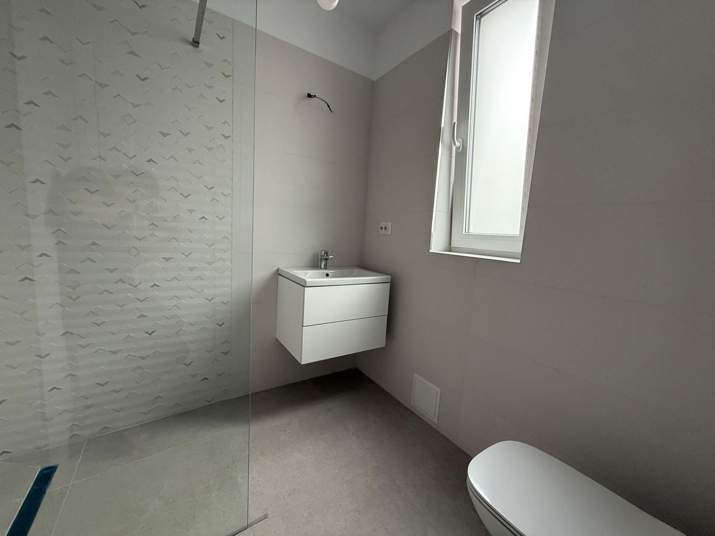 Casa/Vilă P+1 cu 4 camere de vânzare - Sânpetru - Poză 10