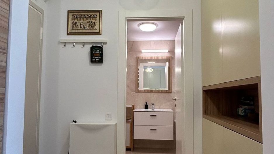 Apartament 2 camere Stefan cel Mare complex C-entral - Poză 8