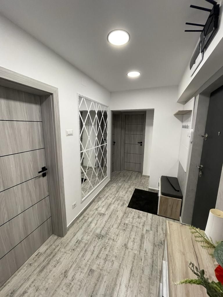 Apartament în Bucuresti - Poză 13