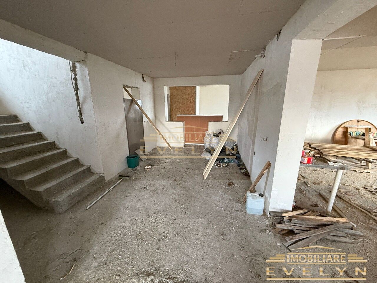 Casa noua D+P+E cu teren de 1200mp, zona Catamaresti-Deal ( Scoala ) - Poză 4