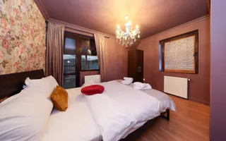 Pensiune/Vilă de vânzare în Bran | 8 camere | 180 mp - Poză 30