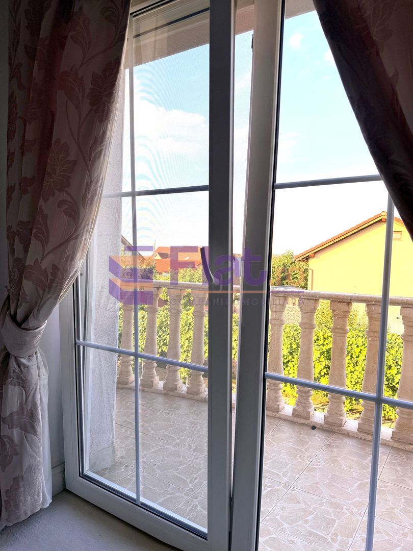 Casă spațioasă și elegantă cu teren  – Sânpetru - Poză 8