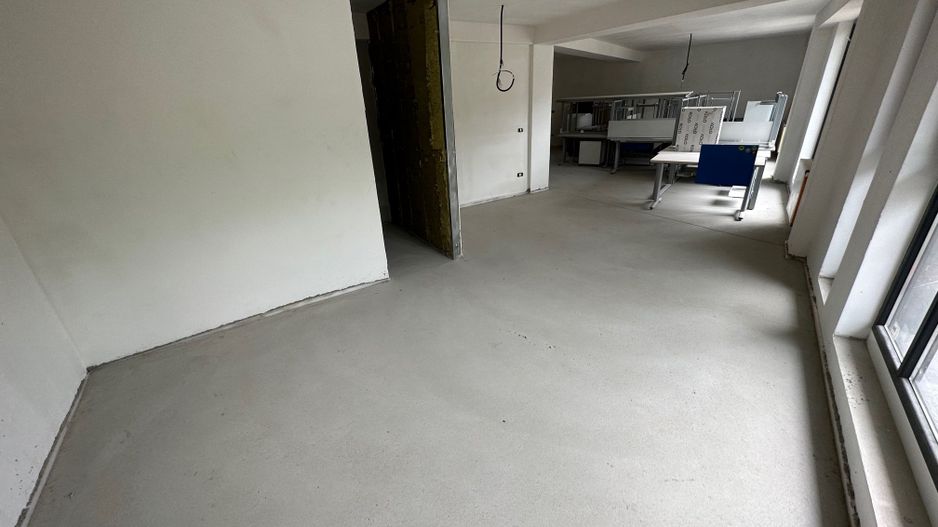 Cladire de birouri  Central pretabil activități medicale - Poză 4