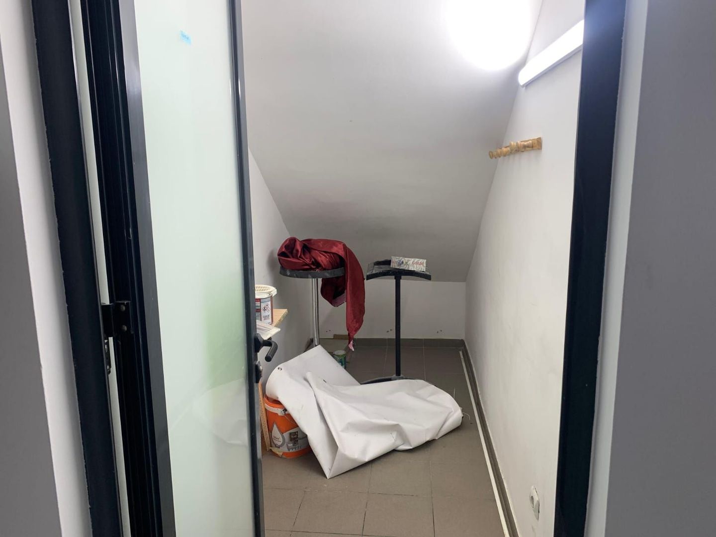 Spatiu comercial de inchiriat Damaroaia - Poză 11