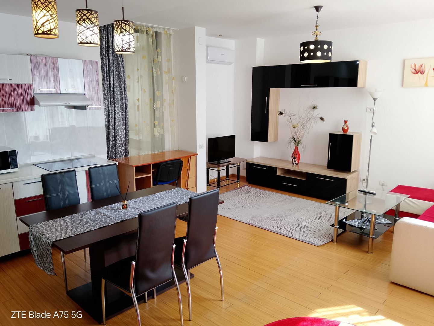 Apartament Marriot / Palatul Parlamentului - Poză 1