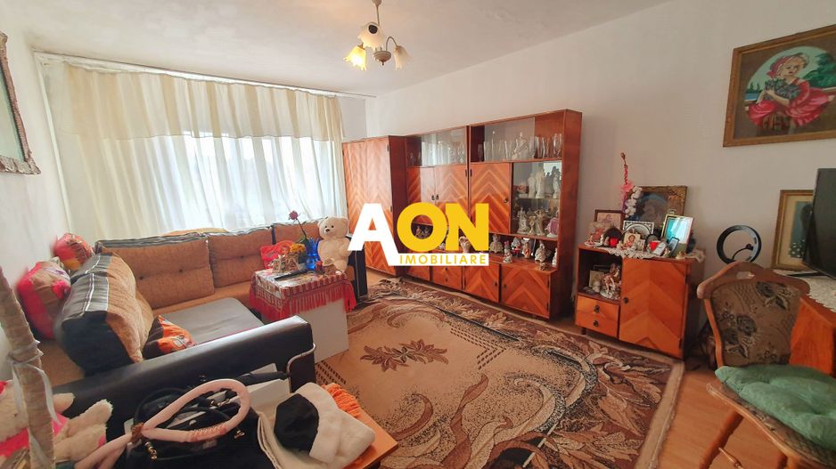 Apartament 3 camere, decomandat, 2 bai, zona Kaufland - Poză 1