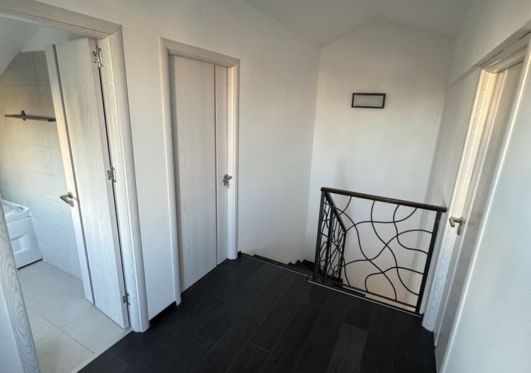 Casa 4 dormitoare 3 bai sector 3 - Poză 8