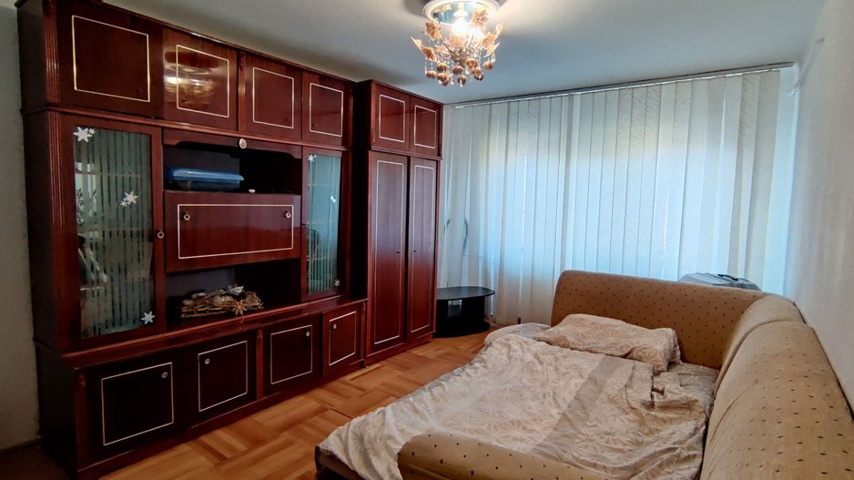 APARTAMENT 2 CAMERE LIPOVEI - Poză 1
