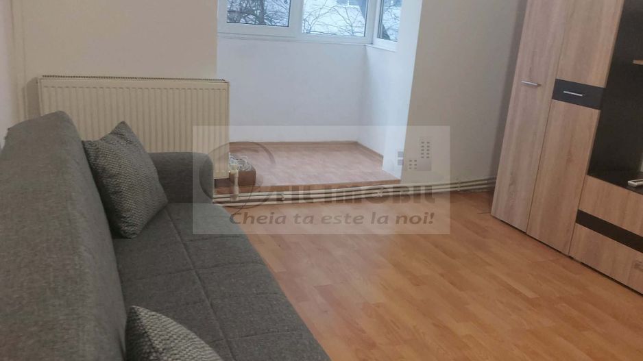 Apartament semidecomandat cu 3 camere - Mircea cel Batran - 399€ - Poză 3