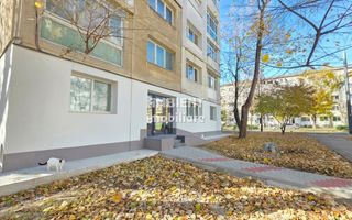 DE ÎNCHIRIAT - Spațiu birouri - Apartament cu 3 camere, parter, zona CENTRU; - Poză 1