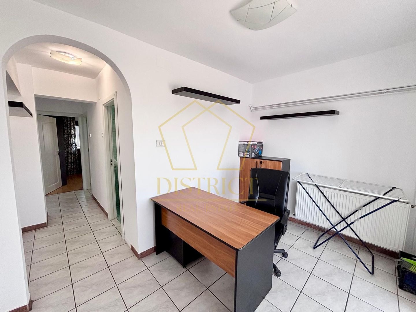Apartament spatios cu 4 camere si terasa | Modern - Poză 11