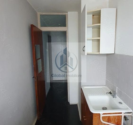 Particular închiriez garsonieră zona Dristor - Poză 4