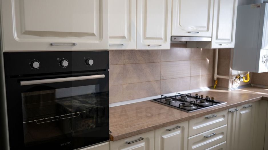 Apartament 2 camere  Etaj 5/8 lift si parcare  Cartier Avantgarden - Poză 5