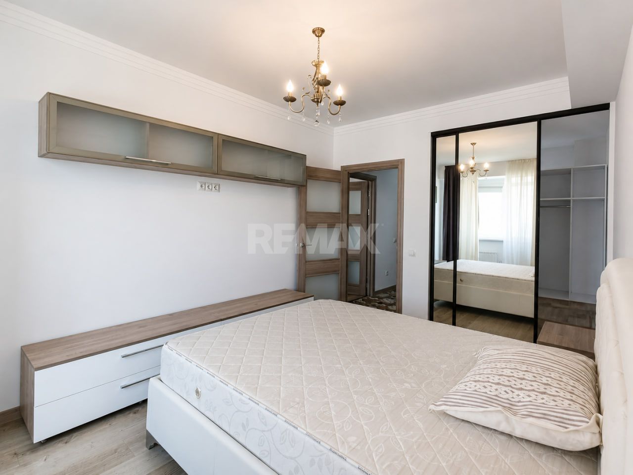 Buiucani | Alba Iulia| 2 + Living | 75 m² | Bloc Nou | Vedere Panoramică - Poză 13