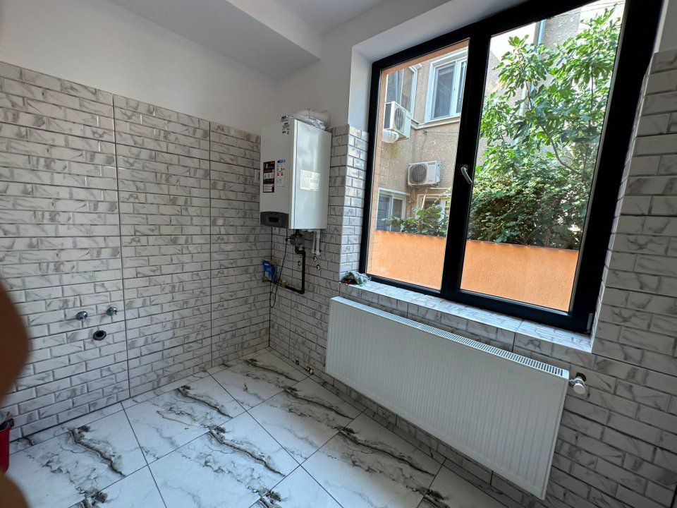 Casa / Blv Decebal Piata Alba Iulia Mall Vitan / an2023 - Poză 20