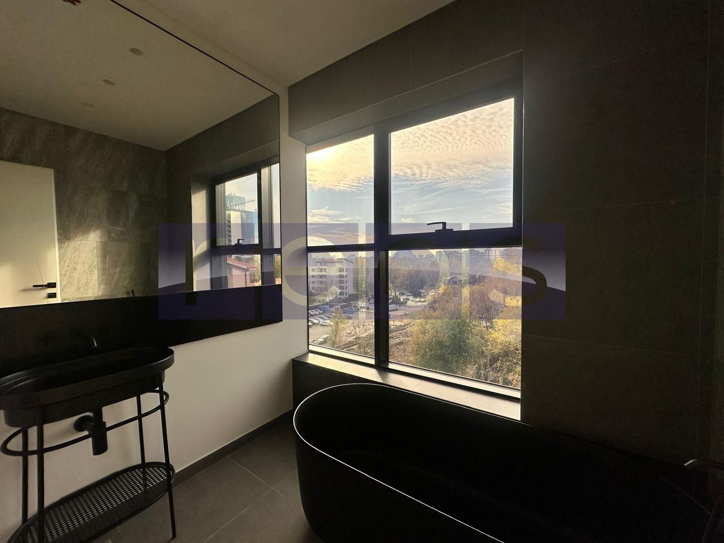 DE VANZARE PENTHOUSE 200MP | 4 CAMERE | DESIGN DEOSEBIT | FINISAJE LUX - Poză 26