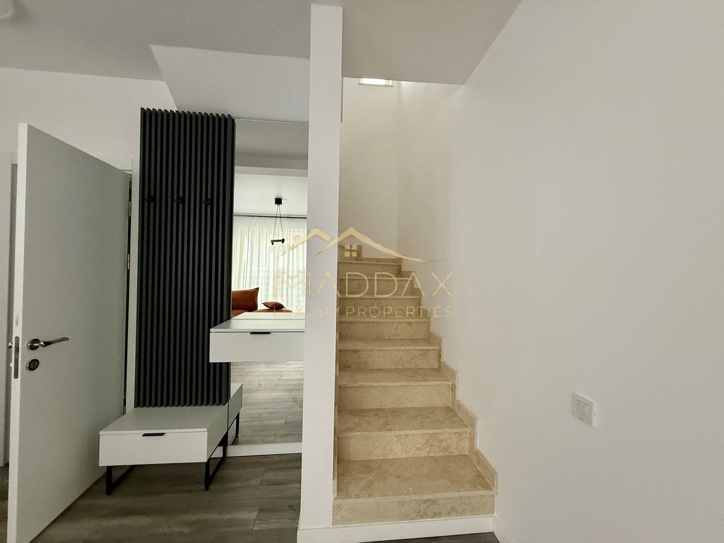 Vila individuala P+1 ***4 camere***curte proprie 380 mp//CORBEANCA - Poză 8