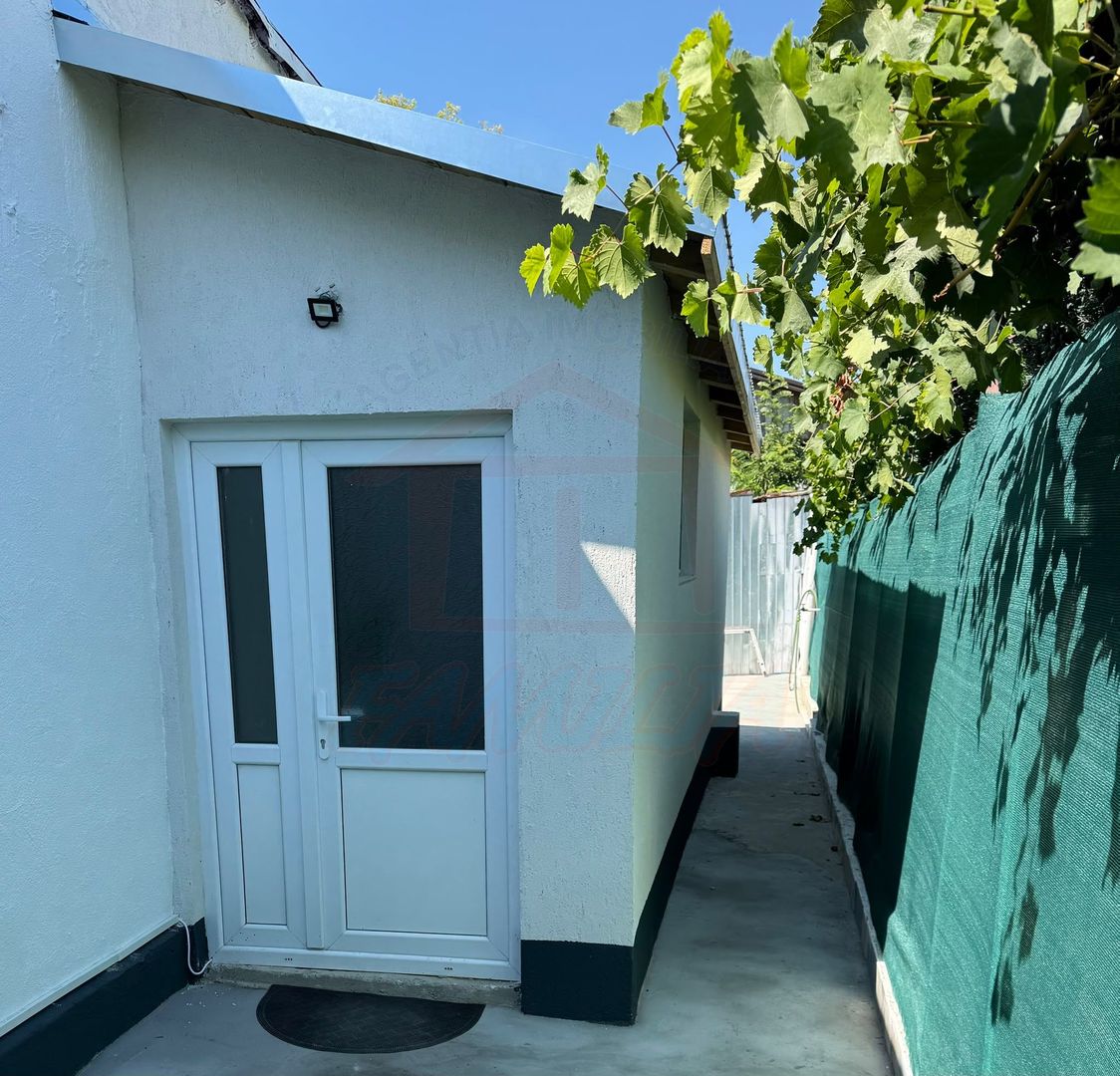 CAMERĂ DE ÎNCHIRIAT – CASĂ | 250 €/LUNĂ - Poză 12