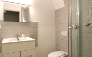 Ultracentral/pietonala, renovat modern; UNIRII - Poză 9