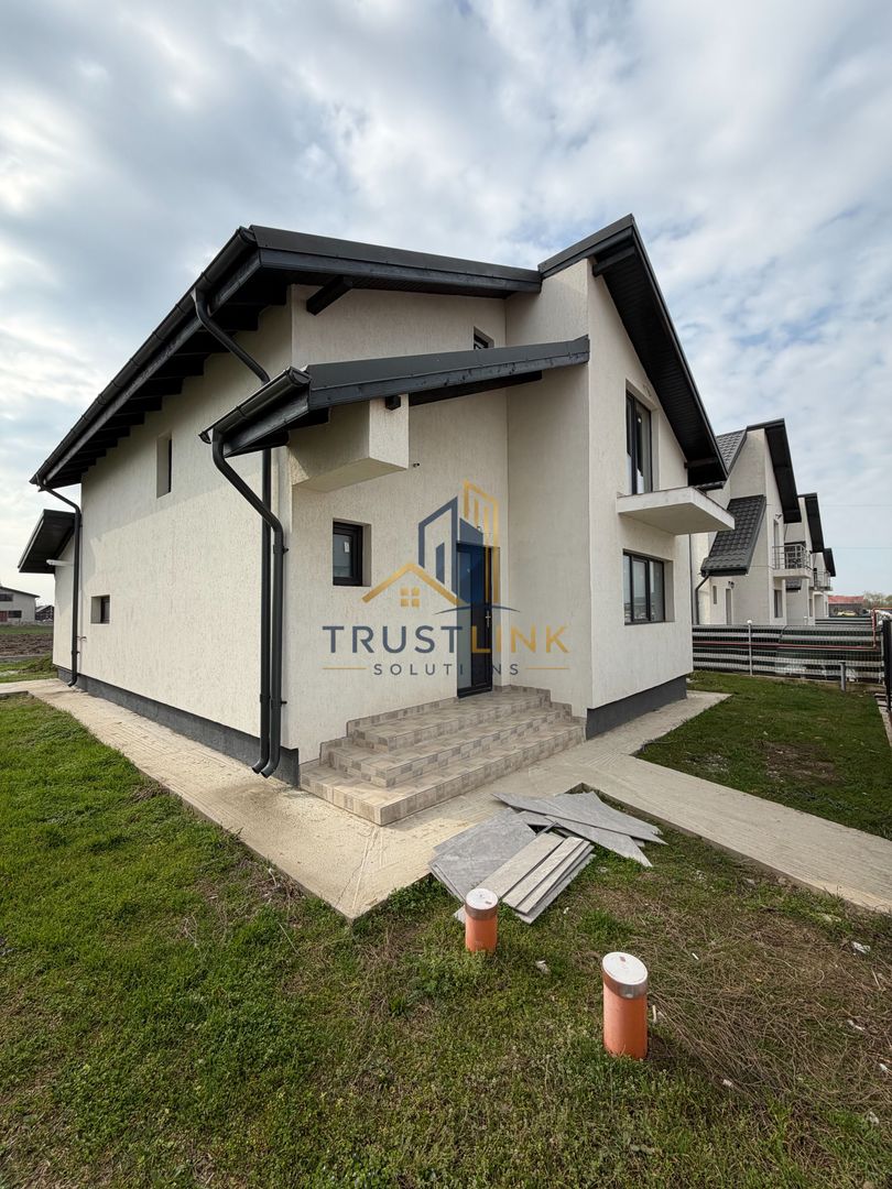 Casa de vanzare 4 camere Finalizata 380mp curte comuna Berceni - Poză 1
