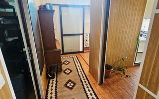 🏡 Casă spațioasă cu 9 camere în Strejnicu – pentru locuință, birouri - Poză 62