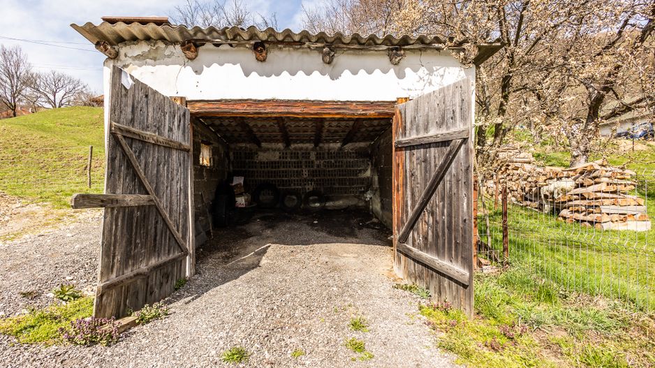Domeniu de 6.500 mp teren+casa parinteasca,in magia Bucegilor,Moieciu, Brasov. - Poză 8