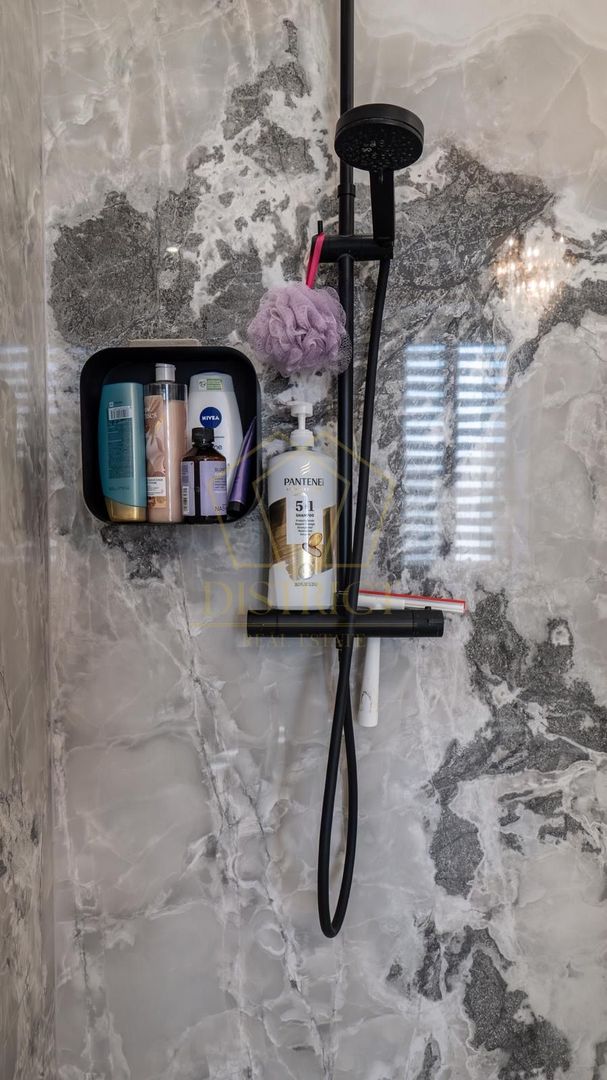 Vilă de LUX cu piscină, 278 mp utili și teren de 1.780 mp I Sag - Poză 21