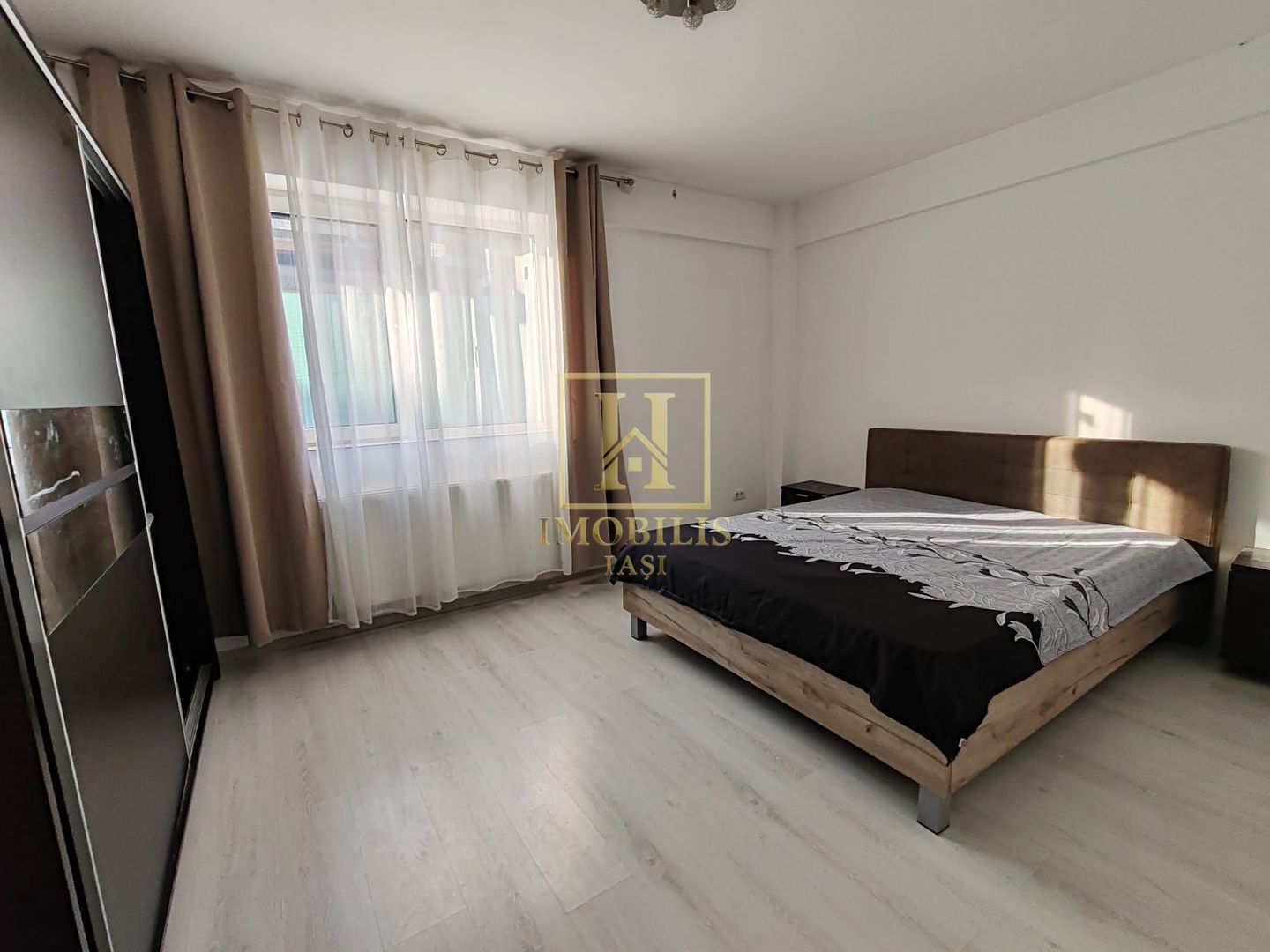 Apartament 2 camere decomandat 54 mp Galata Panoramic Res. 350 euro - Poză 2