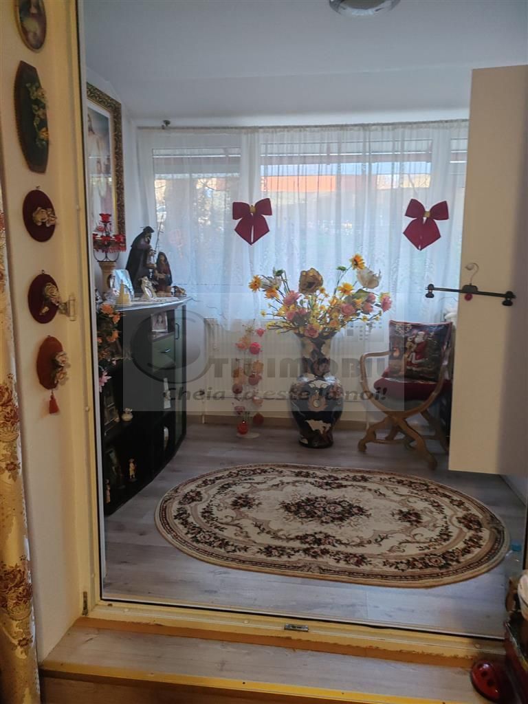Apartament 3 cam semidecomandat parter Tudor Vladimirescu-100.000 euro - Poză 3