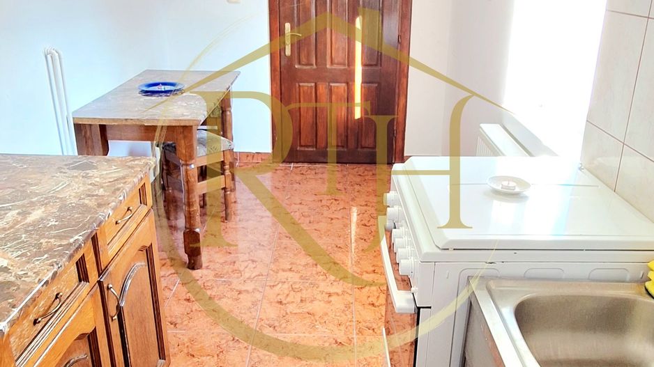 Oferim spre inchiriere casa spatioasa cu 2 camere, Zona Soarelui,cartier privat - Poză 12