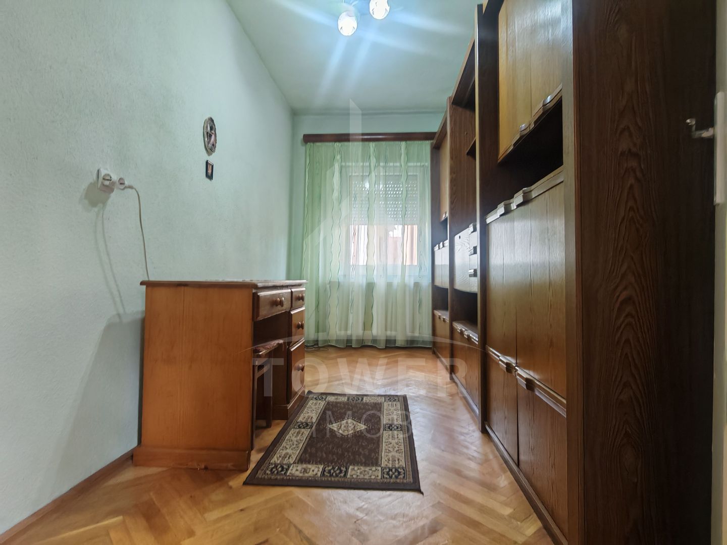 Casă individuală cu 3 camere, curte , în Sibiu, zona Lupeni - Poză 9