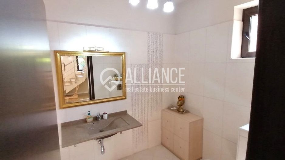 COICIU (Cod 01) Armonie și Eleganță pentru Două Generații! - Poză 17