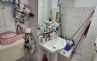 Ap decomandat 4 camere , 2 bai si 2 balcoane-zona Colentina bloc 1986 - Poză 18