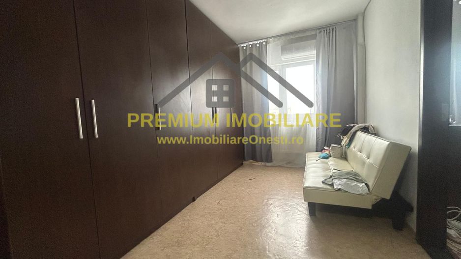 De vanzare Apartament 3 camere zona de jos - Poză 8