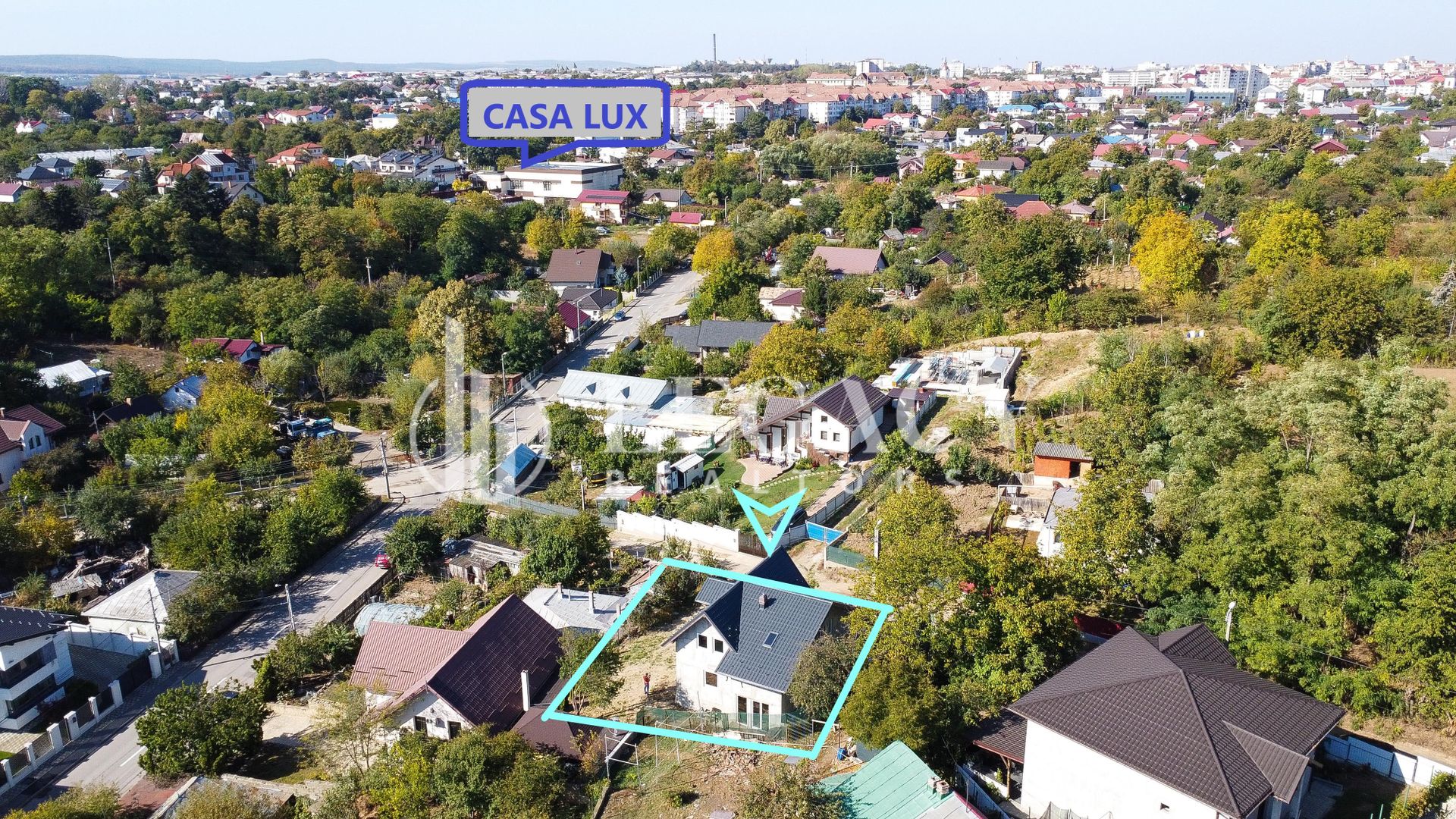 PREȚ REDUS!!! Vilă de vânzare, str. Porumbelului nr. 22, Botoșani - Poză 2