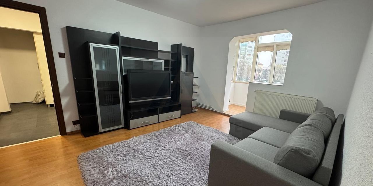 Apartament renovat 3 camere 2 dormitoare pivnita in zona Mihai Viteazu - Poză 2